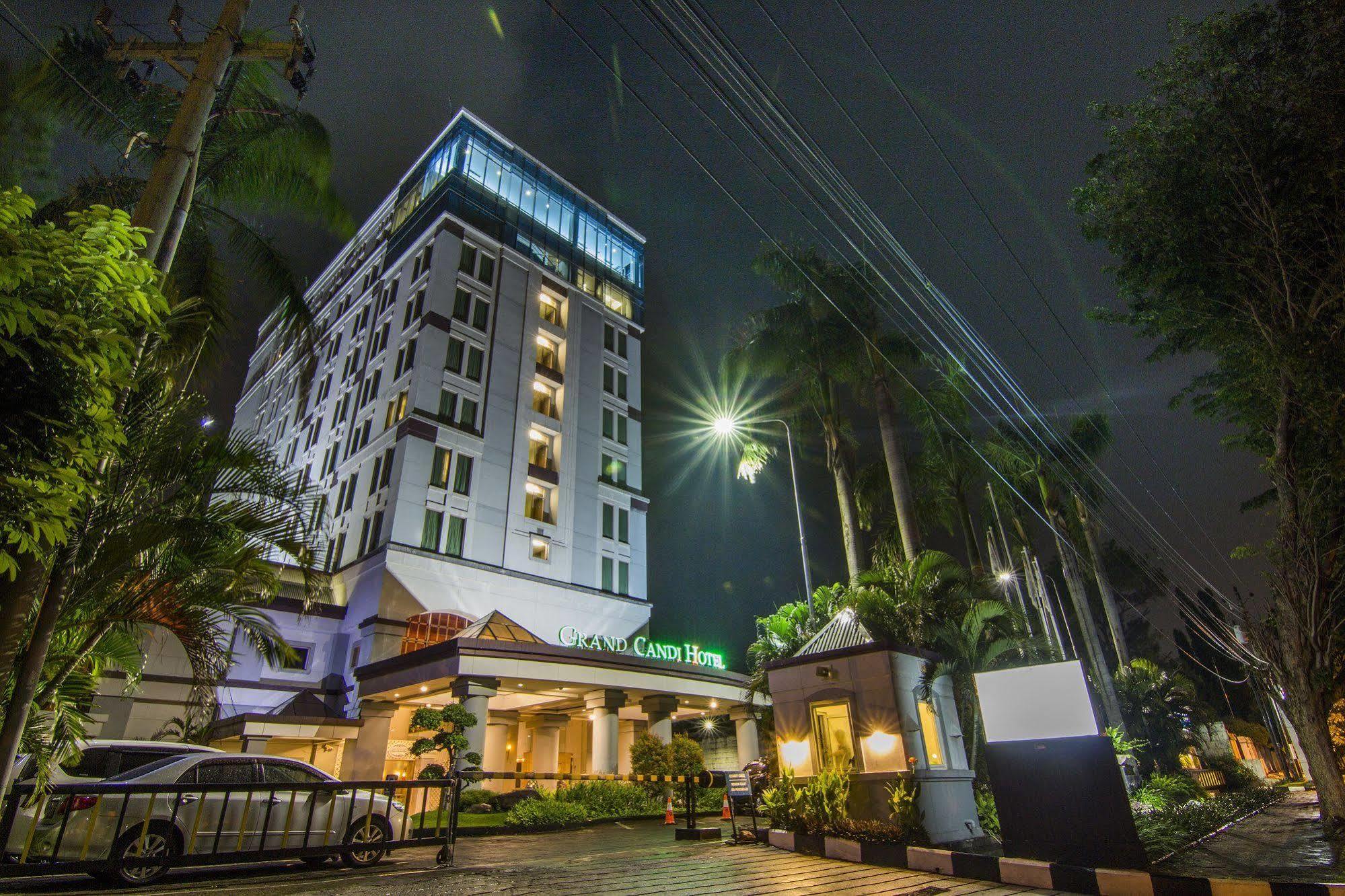 Grand Candi Hotel Semarang Exteriör bild